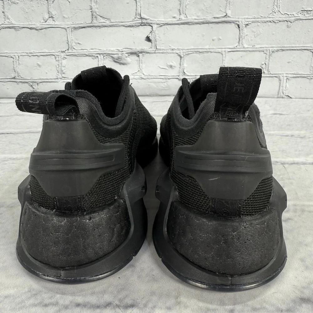 Adidas NMD R1 V3 Black Youth‎ Size 6 Women's Size 7.5 Sneakers Running GX5683
